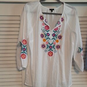 Talbots White Embroidered V-Neck Tunic with Multi-Color Floral Motif